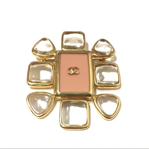 Chanel Vintage 1996 Gripoix Glass Brooch - Picture 1 of 15